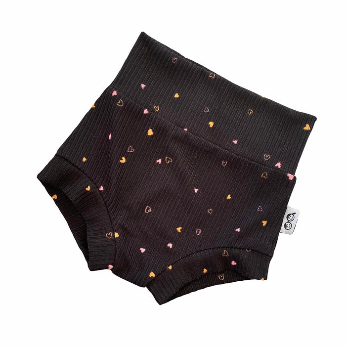 Dainty Hearts on Black Ribbed Bummies