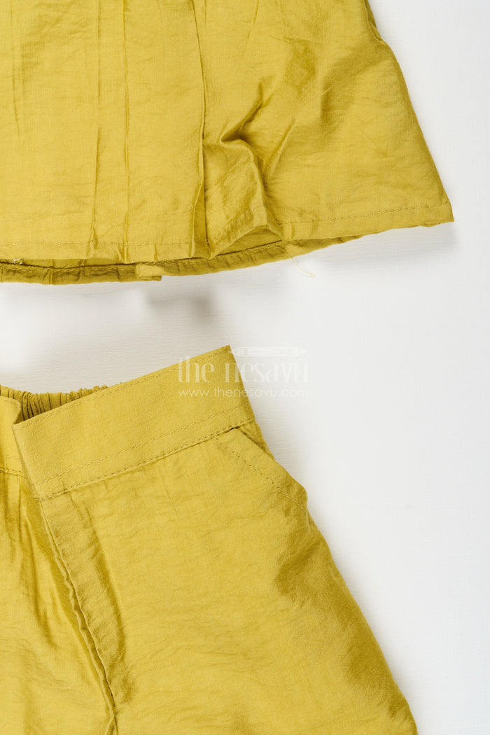 The Nesavu Girls cotton shorts set for casual days and summer play Nesavu Nesavu casual girls shorts set floral bow comfy summer outfit travel weekend wear