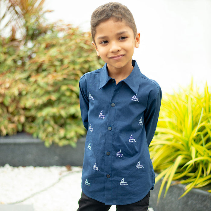 Mini Sail Boats Embroidered Organic Cotton Shirt - Navy (1-14 Years)
