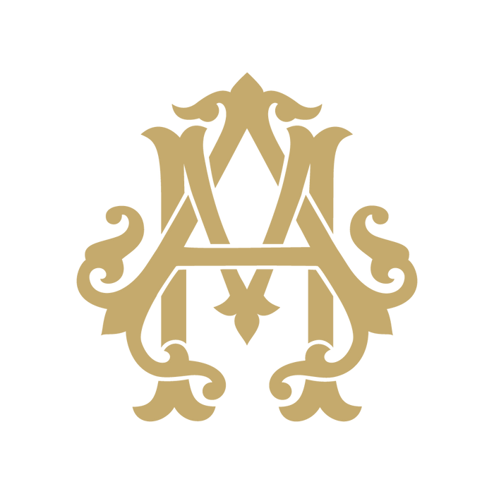 Monogram Chic AM