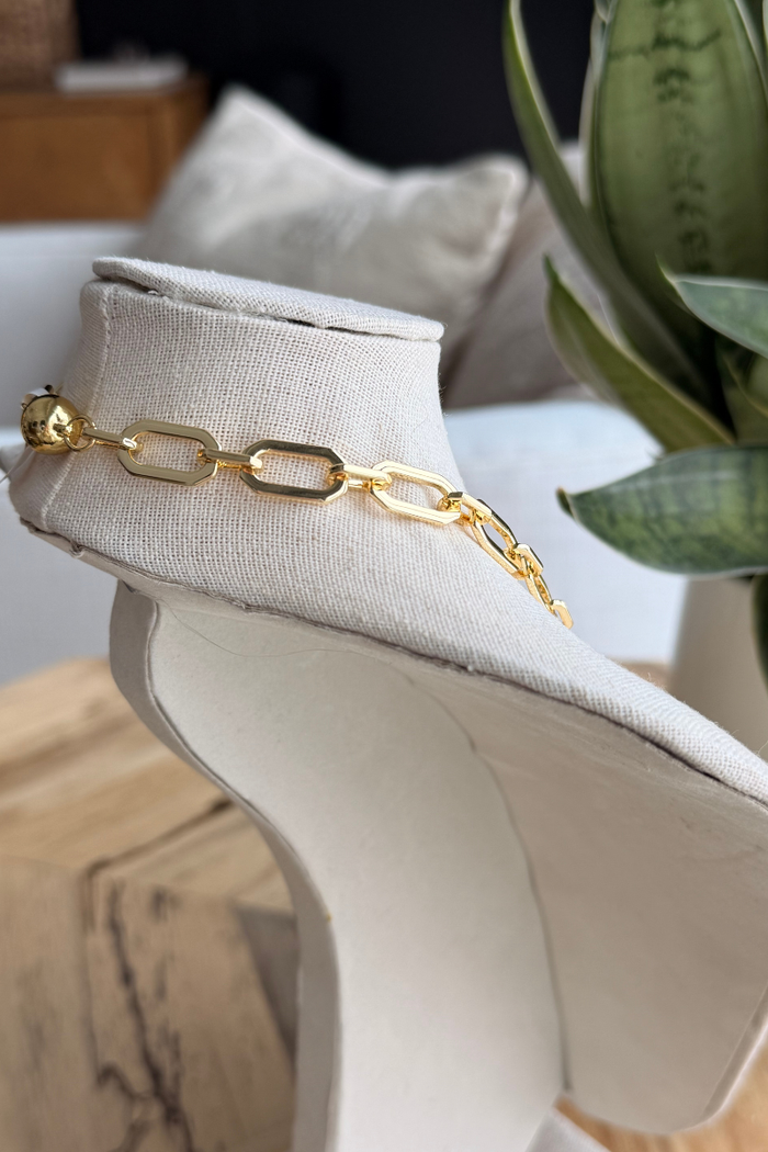 Atlas Chain Necklace