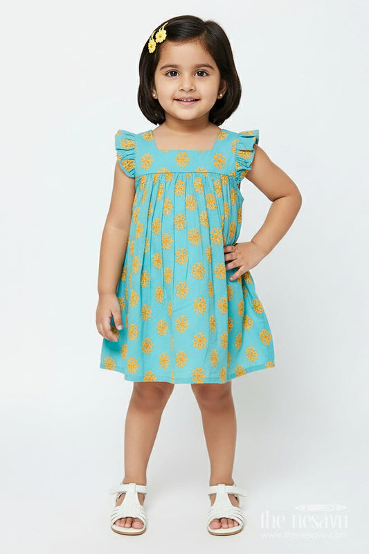 The Nesavu Girls Cotton Frock Baby Girl Cotton Frock with Embroidery for Playdates and Everyday Comfort Nesavu 12 (3M) / Green GFC1922A-12 Nesavu baby girl cotton frock floral thread embroidery casual playdates summer outings
