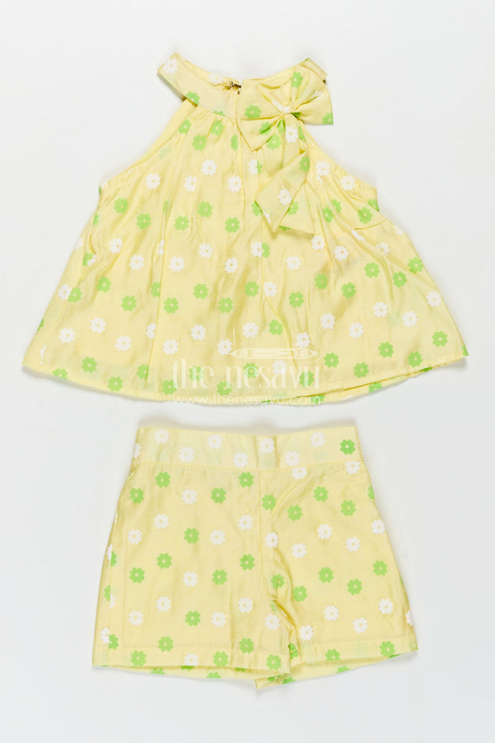 The Nesavu Baby Casual Sets Baby Girls Cotton Poplin Casual Clothes Set in Green with Floral Design and Tie Shoulder Top Nesavu 14 (6M) / Yellow BFJ798A-14 Nesavu Baby Girls Green Cotton Poplin Clothes Set Floral Print Adjustable Tie Shoulder Top