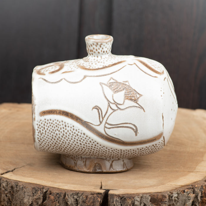 Bottle, stoneware, Louise Harter