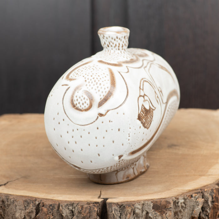 Bottle, stoneware, Louise Harter