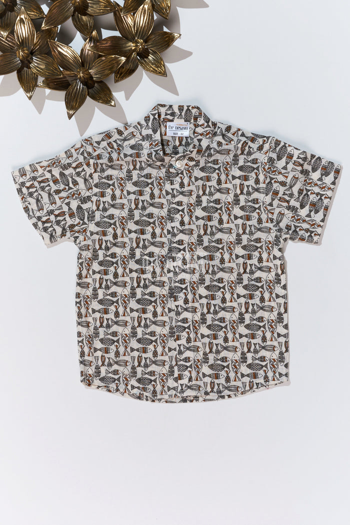 The Nesavu Boys Cotton Shirt Boys Shirt Casual Dresses in Cotton Block Print with Tribal Fish Design Nesavu 16 (1Y) / Blue BS244B-16 Nesavu Boys Shirt Casual Dresses Cotton Block Print Ethnic Fish Pattern