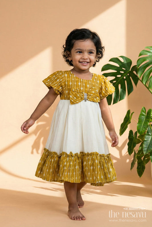 The Nesavu Girls Cotton Frock Cotton Frock for Toddler Girls with Printed Yoke and Ruffle Hem Nesavu 18 (2Y) / Green GFC1961A-18 Nesavu toddler girls cotton frock printed yoke  comfortable stylish daily wear