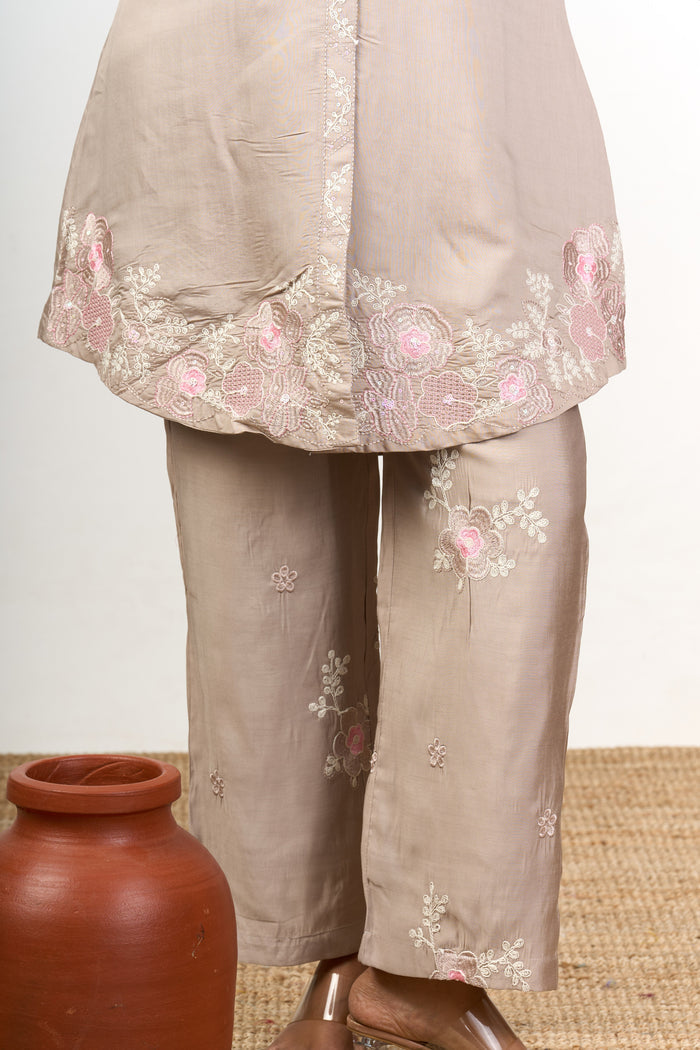 The Nesavu Womens Co-Ord Sets Elegant Linen Co Ord Trouser Set for Women with Subtle Embroidery Detailing Nesavu Nesavu Linen Co Ord Trouser Set Women Subtle Cotton Embroidery Detailing