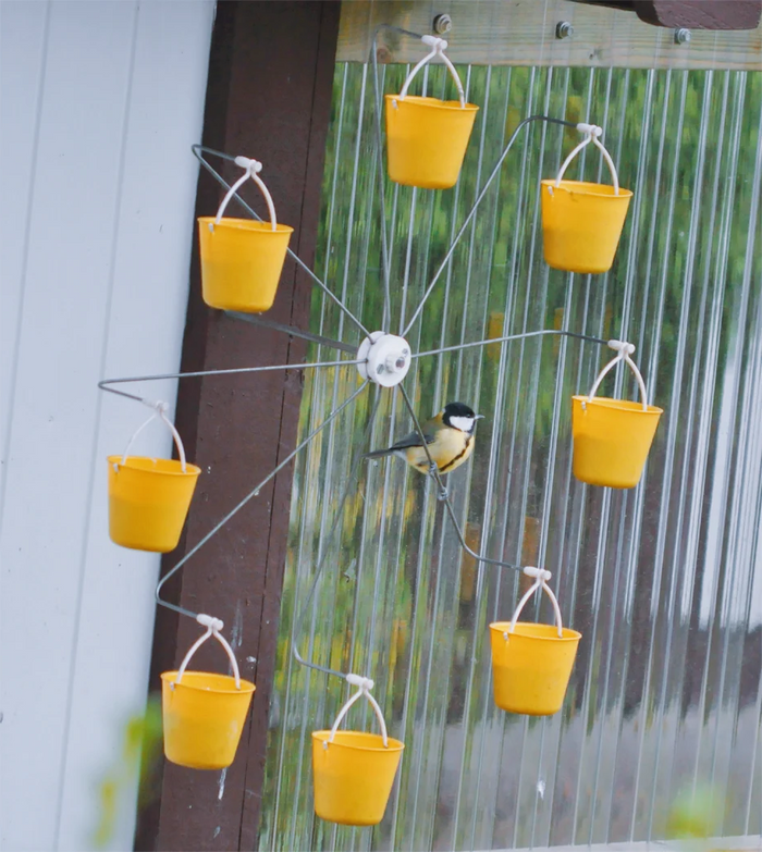 Ferris wheel bird feeder