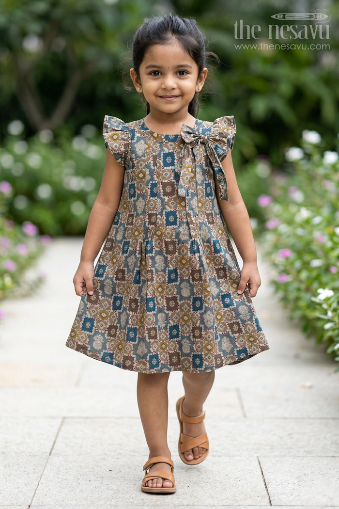 The Nesavu Girls Cotton Frock Girls Chhote Bacchon Ka Frock in Muslin Silk with Pretty Bow and Pleated Flair Nesavu 16 (1Y) / Blue GFC1603B-16 Girls Chhote Bacchon Ka Frock Muslin Silk Pretty Bow Pleats | The Nesavu