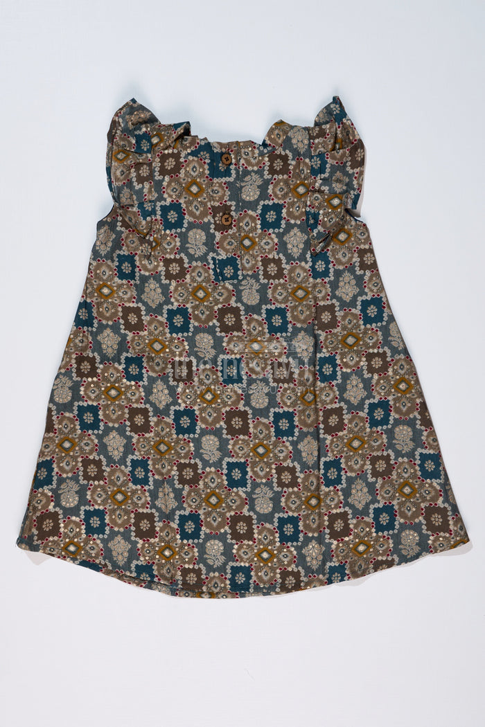 The Nesavu Girls Cotton Frock Girls Chhote Bacchon Ka Frock in Muslin Silk with Pretty Bow and Pleated Flair Nesavu Nesavu Girls Chhote Bacchon Ka Frock Muslin Silk Pretty Bow Pleats