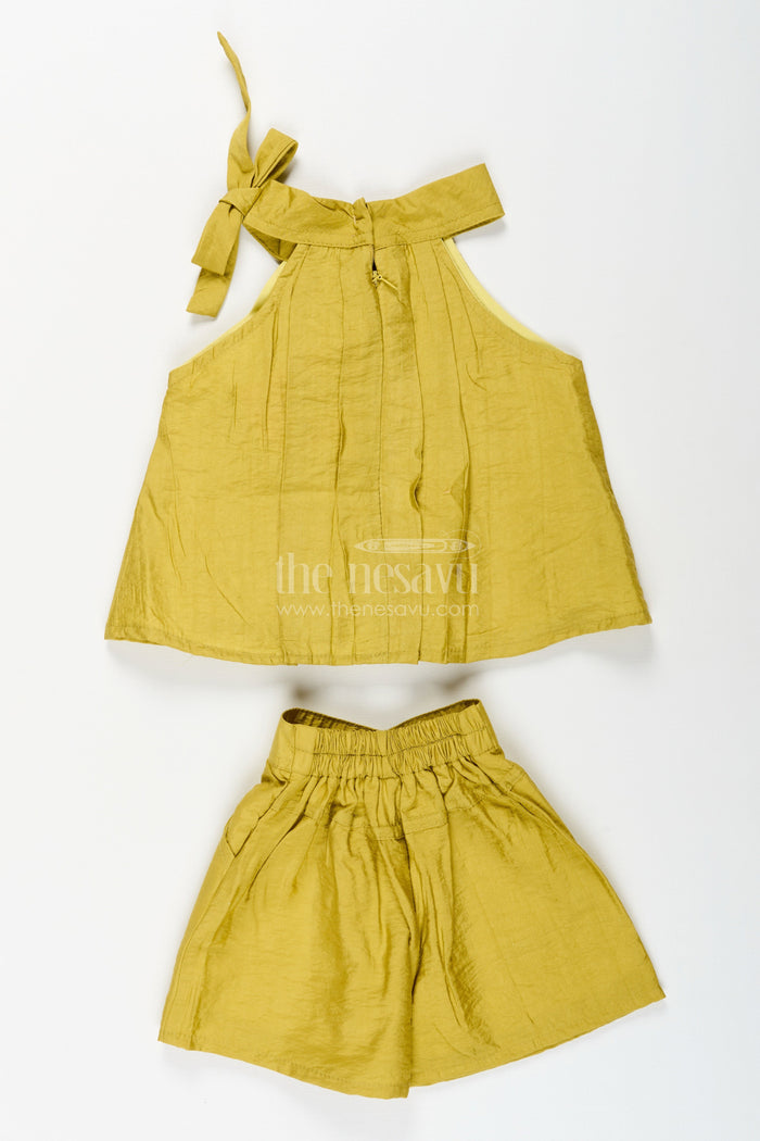 The Nesavu Girls cotton shorts set for casual days and summer play Nesavu Nesavu casual girls shorts set floral bow  comfy summer outfit travel weekend wear