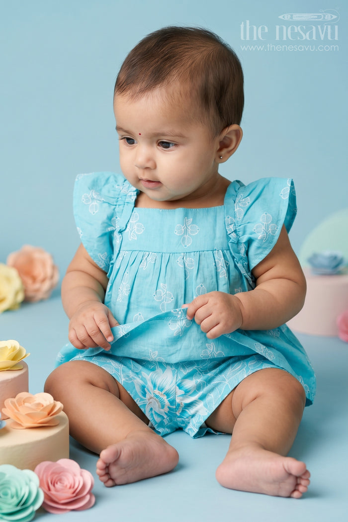 The Nesavu Baby Casual Sets Girls Designer Infant Clothes in Blue Cotton with Paisley Digital Print Sleeveless Top and Shorts Set Nesavu 12 (3M) / Blue BFJ797A-12 Girls Designer Infant Clothes Blue Cotton Paisley Print Sleeveless Top Shorts | The Nesavu