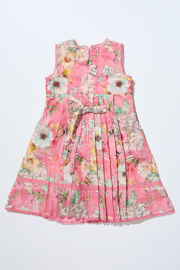 The Nesavu Girls Cotton Frock Girls Frock with Flowers in Soft Cotton Featuring Delicate Smocking and Pleated Detailing Nesavu Nesavu Girls Frock Flowers Soft Cotton Smocking Elegant Pleats