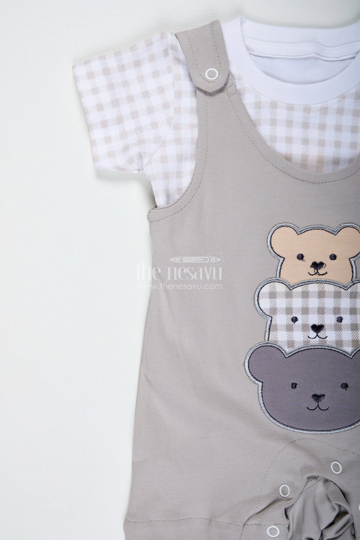 The Nesavu Boys Casual Set Gray Casual Outfit for Boys in Cotton with Teddy Patch Detail and Checkered Tee Two Piece Set Nesavu Nesavu Gray Casual Outfit Baby Boys Teddy Patch Checkered Tee Soft Cotton