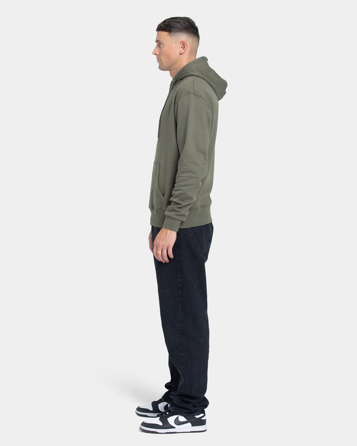 Hoodie Classic, Men (Olive Green) | bareen | Modellen er 185 cm og har str. L på