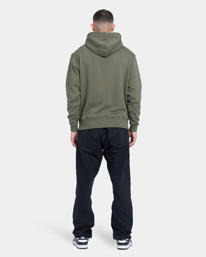 Hoodie Classic, Men (Olive Green) | bareen | Modellen er 185 cm og har str. L på