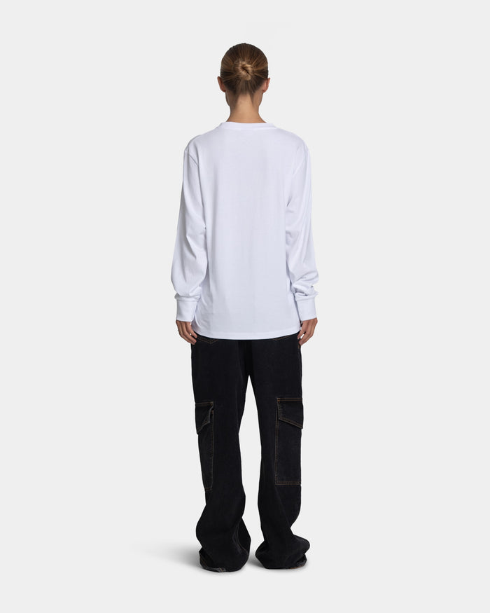Long Sleeve Oversize, Women (White) | bareen | Modellen er 170 cm og har str. S på