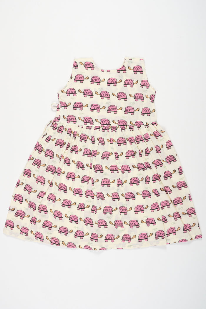 The Nesavu Baby Cotton Frocks Mini Cotton Frock for Babies with Pink Tortoise Print Ideal for Playful Days Nesavu Nesavu Mini Cotton Baby Frock Pink Tortoise Print Adorable Comfortable Playdate Outfit