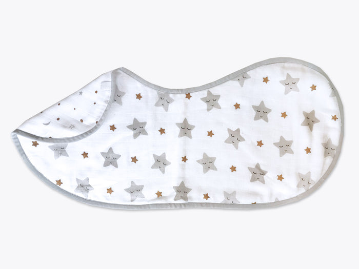Organic Muslin Burp Cloth & Bib (Pack of 2) – Sheep & Stars (All Ages)