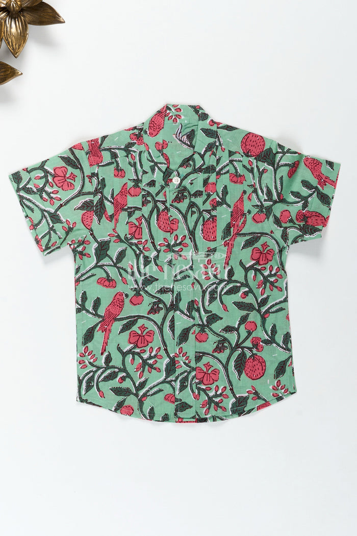 The Nesavu Boys Cotton Shirt Parrot and Botanical Print Boys Cotton Shirt Natureinspired Green Casual Wear Nesavu 16 (1Y) / Green BS276A-16 Nesavu Nature Inspired Green Cotton Shirt Boys Parrot Leaf Print Design Summer Days