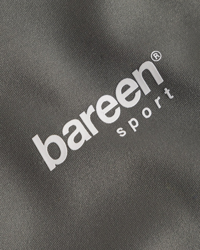 Sports Bra Tech, Women (Castor Grey) | bareen | Modellen er 165 cm og har str. S på