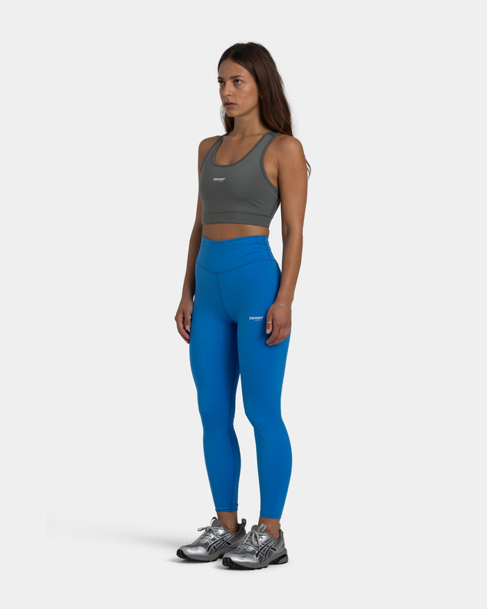 Sports Tights Classic, Women (Sonic Blue) | bareen | Modellen er 165 cm og har str. S på
