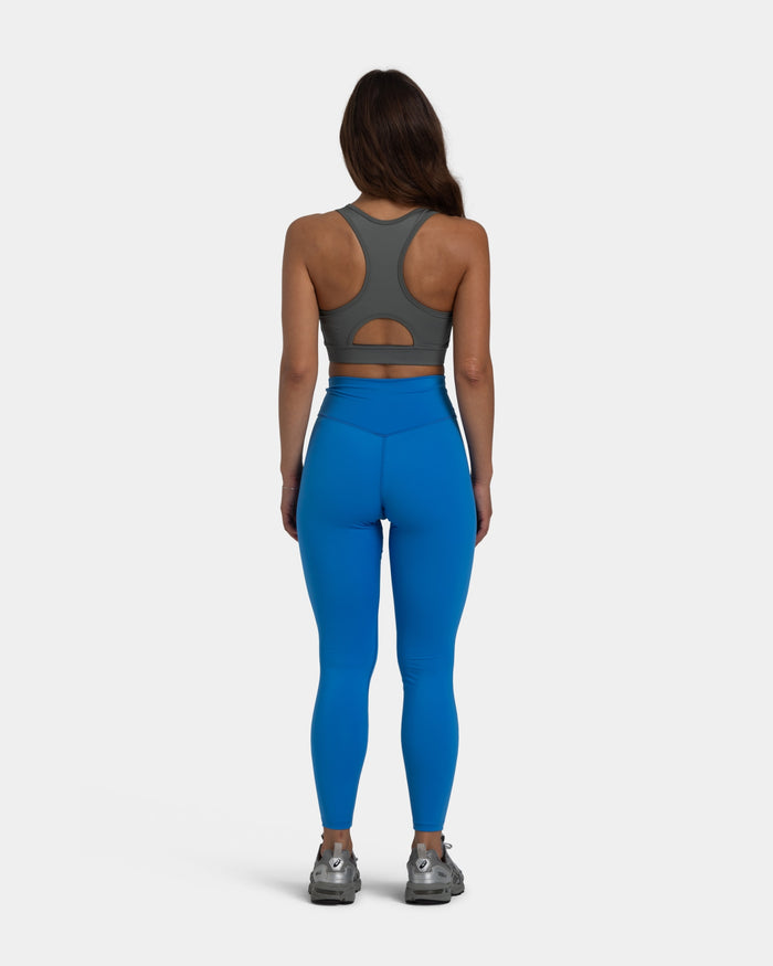 Sports Tights Classic, Women (Sonic Blue) | bareen | Modellen er 165 cm og har str. S på