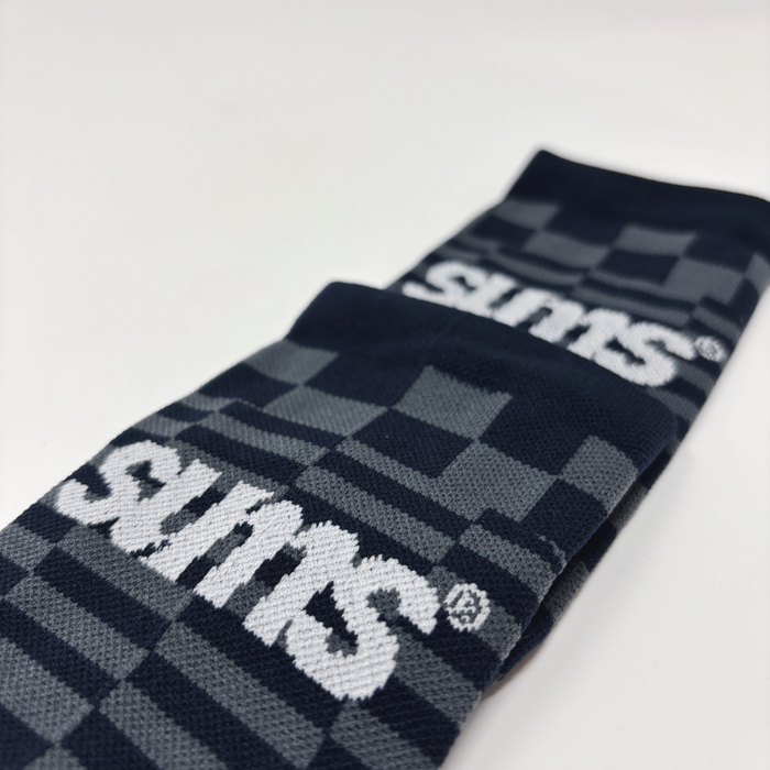 sums, checkers, black / grey.