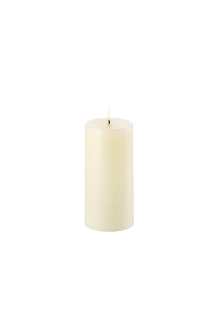 Uyuni LED Pillar Candle - Smooth Ivory