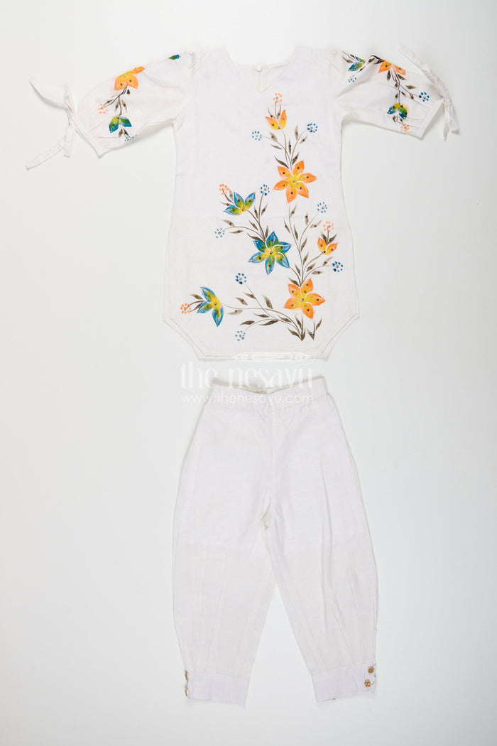 The Nesavu Girls Sharara / Plazo Set White floral print kurti and pant set for girls for festive summer wear Nesavu 24 (5Y) / White GPS827A-24 Nesavu white floral digital print kurti with pant set for girls ethnic wear for summer occasions